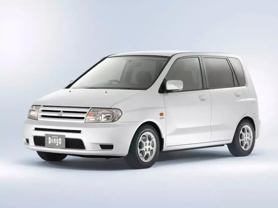 Mitsubishi Dingo
