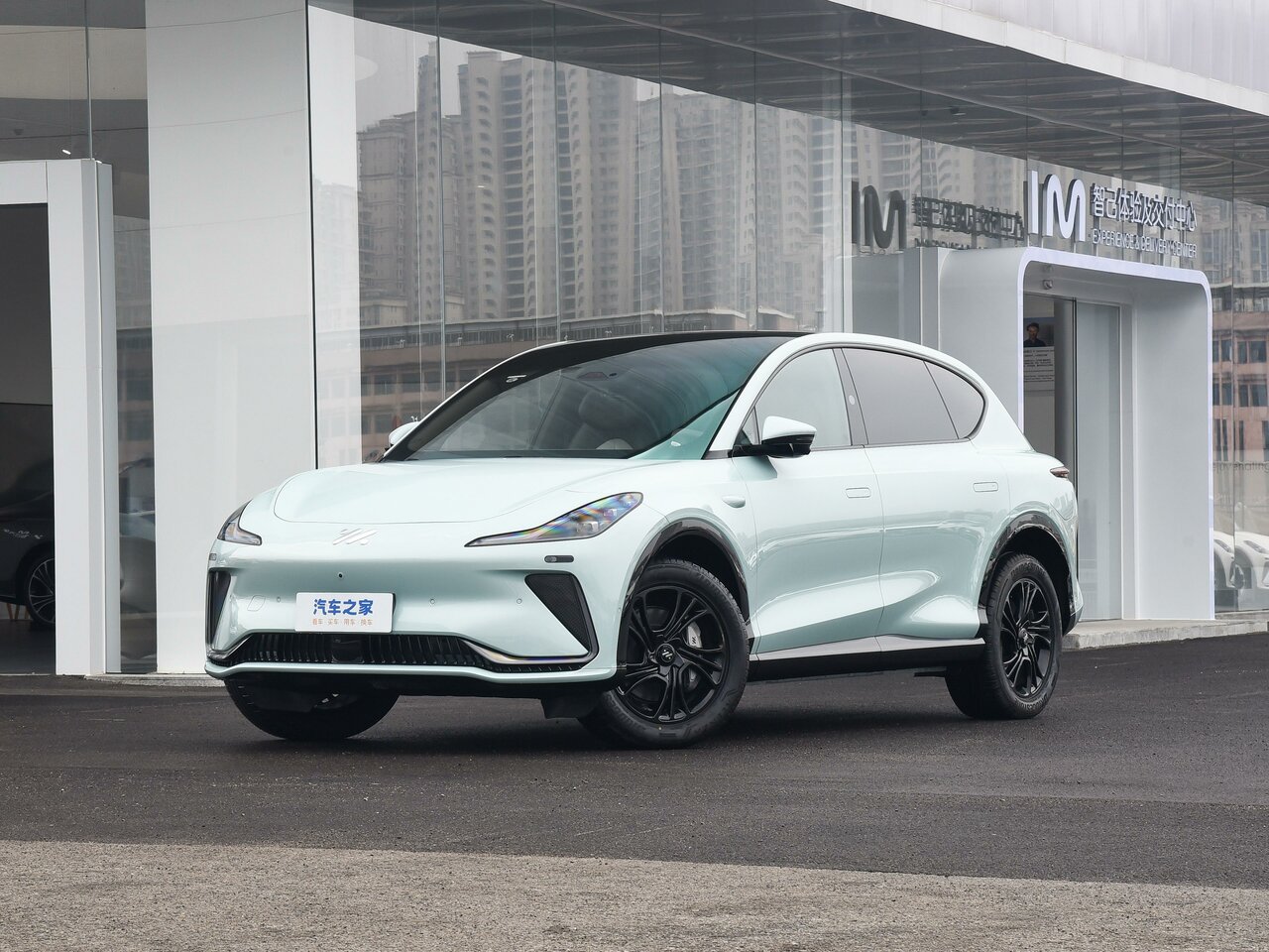 IM Motors (Zhiji) LS7