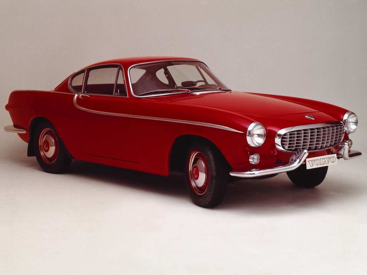 Volvo P1800