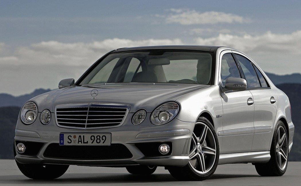 Mercedes-Benz E-Класс AMG