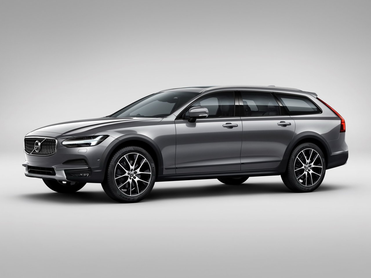 Volvo V90 Cross Country