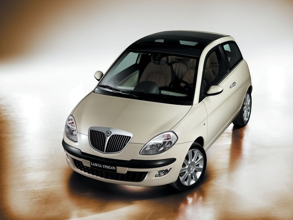 Lancia Ypsilon