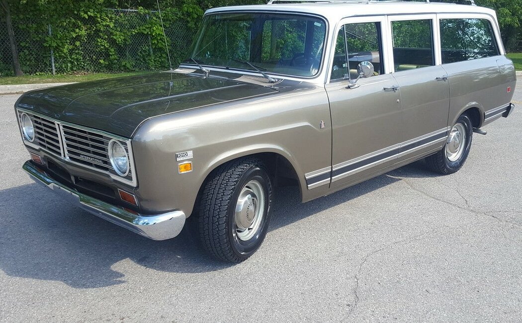 International Harvester Travelall