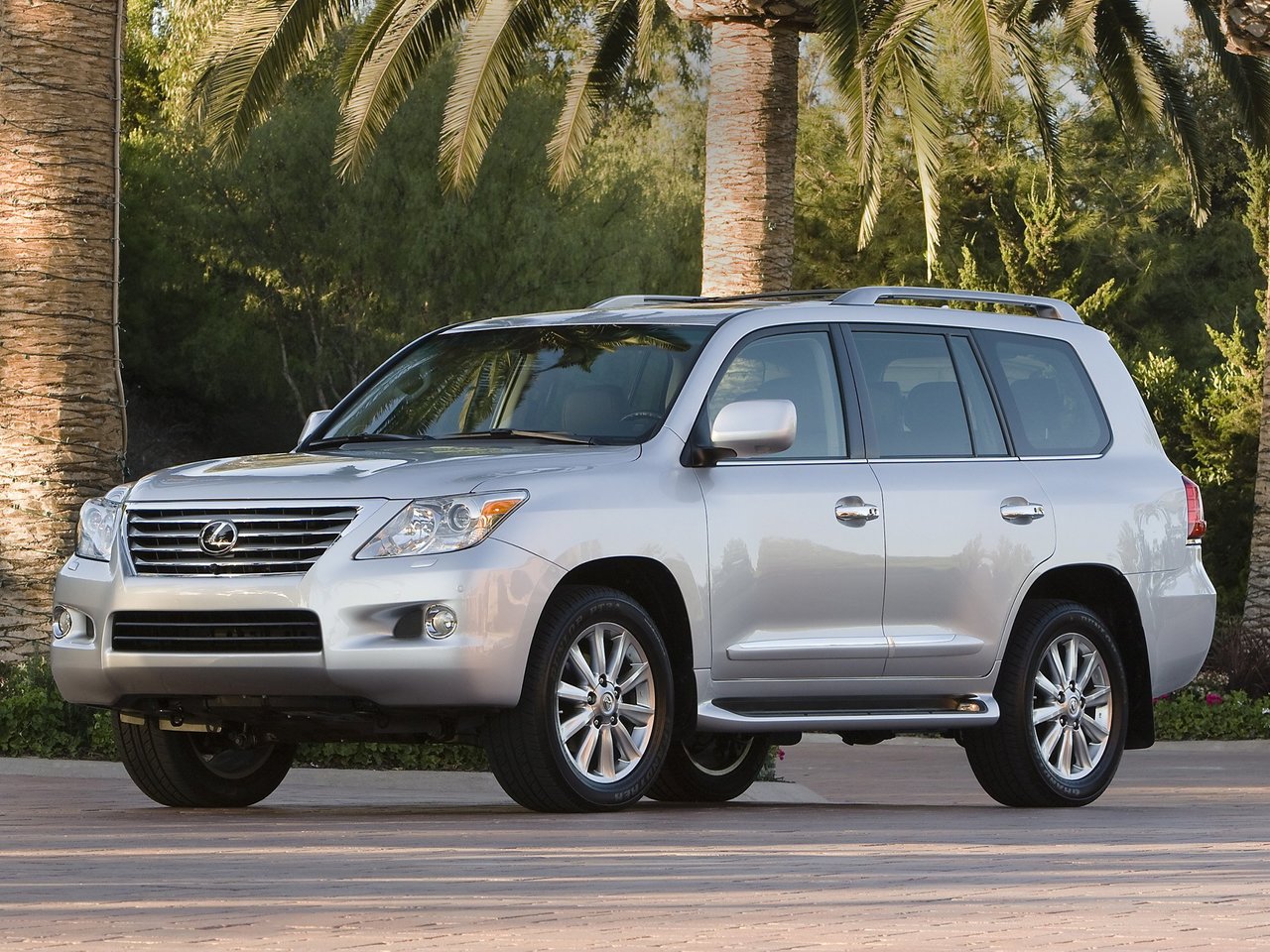 Lexus LX